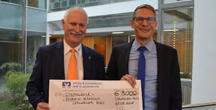 Geldautomaten in stadtteilen von crailsheim. Vr Bank Unterstutzt Notfallversorgung In Tansania Vr Bank Heilbronn Schwabisch Hall Eg