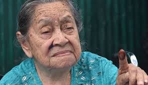 Vicenta Ayala, salvadoreña que ejerció su derecho de voto