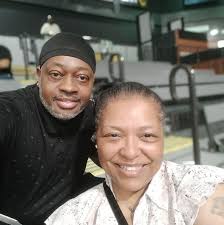 Mark and Jacqueline Oliver said they feel like the federal government is  forgetting them.