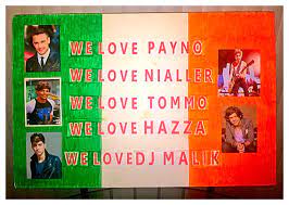 This is a design layout that can provide one of the most stunning pictures of the band. Pin On One Direction Posters Ideas