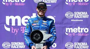 Bowman breaks during new hampshire qualifying lap, goes to backup car. California S Kyle Larson Focused On Winning At Home Track Nascar Com