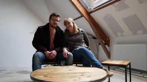 A Hondeghem Constantin Et Dorothee Se Lancent Dans La Confection De Meubles