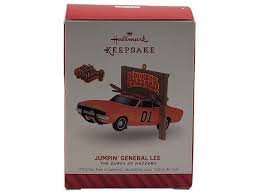 Hallmark Keepsake The Dukes of Hazzard Jumpin' General Lee Christmas  Ornament