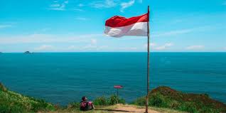 Dari sekian banyak lagu wajib nasional, berkibarlah benderaku menjadi lagu yang sering dinyanyikan. Lirik Lagu Berkibarlah Benderaku Lagu Wajib Nasional Diadona Id