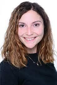 Laura Molter's Instagram, Twitter & Facebook