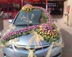 Exchange messages with your favorite stars and the people next door! 5 Ideas To Decorate Your Wedding Car With Fresh Flowers Wedding Car Decorations Wedding Car Indian Wedding Decorations