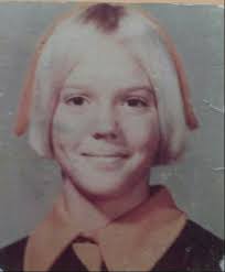 1972 press photo of sister Gloria watching Minnesota Fats