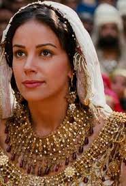 Pin By Keekkks Keeekkkks On My Style Queen Esther Costume Queen Esther First Night