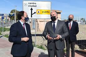 Precioso piso en el puerto deportivo. El Corredor Verde De La Darsena Del Saladillo Embellecera El Acceso A Algeciras El Canal Maritimo Y Logistico