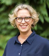 Oregon Advertising Professor Studies Fan Engagement