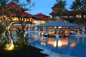 Holiday inn bali sanur, sanur. Poolbar Picture Of Holiday Inn Resort Baruna Bali Tuban Tripadvisor