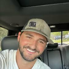 Jamie Holliday and Kevin Reeves's Wedding Website