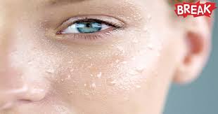 It contains no toxins, mineral oils. Is Baby Oil Good For Your Face How Should You Use It Quora