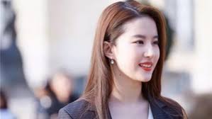 Colin Farrell hiếm hoi chia sẻ về cuộc sống của cậu con trai 20 tuổi mắc  chứng Angelman