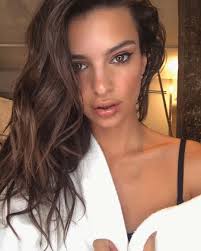 17 3m Followers 486 Following 1 651 Posts See Instagram Photos And Videos From Emily Ratajkowski Em Emily Ratajkowski Style Hair Beauty Emily Ratajkowski
