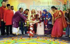 Deepavali celebration at klcc malaysia 2017 kathak and bharatha natyam. Malaysians Come Together To Celebrate Deepavali
