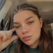 Kelsey Rudd's Instagram, Twitter & Facebook