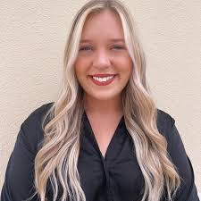 Tammy Booth's Instagram, Twitter & Facebook