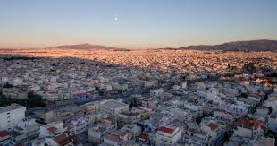 Σύμφωνα με την πρόγνωση του meteo του εθνικού αστεροσκοπείου αθηνών, στην αττική θα εκδηλωθούν σήμερα χιονοπτώσεις κατά περιόδους στα ορεινά και ημιορεινά του νομού και σε περιοχές στα βόρεια του λεκανοπεδίου. Ai8rios Kairos Shmera Me Broxes Stis Oreines Perioxes Ths Elladas