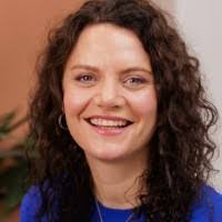 Dee Hogan's Instagram, Twitter & Facebook