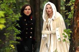 Check out once upon a time season 1 in which emma swan drives up to the mysterious town of storybrooke, maine to find the son she gave up for adoption 11 years ago living in a town that cursed. Once Upon A Time Season 7 Episode 1 The Encounter Of Cinderella And Henry Unveiled In A First Excerpt The Siver Times