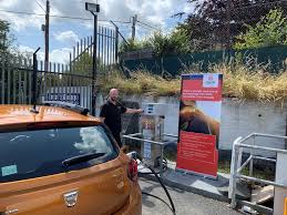 Kies autogas als jouw brandstof. Calor Ireland Our Next Stop On Our Biolpg Journey Is An Autogas Refuelling Station In Co Carlow Pictured Below Is Kevin Devoy At Calor Biolpg Autogas Refuelling Station Devoy S Garage