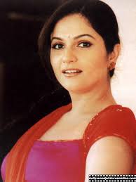 17 Amazing Pictures Of Gracy Singh Swanty Gallery