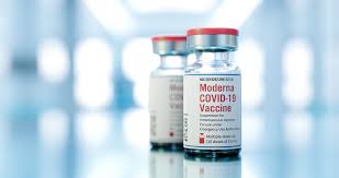 Discard vial after 12 hours. Calls For Delaying Second Dose Pfizer Vax Shows Staying Power Moderna Doses Per Vial Increase To 15 Walensky S Off Script Impending Doom Feeling And Other Covid 19 Vaccine News This Week