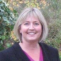 Shelly Barr's Instagram, Twitter & Facebook