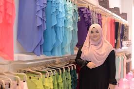 Bangi central menjadi tumpuan pada setiap hujung minggu terutamanya pada musim perayaan. Lady Aderissa Couture Lac Kini Di Bangi Sentral Mobile