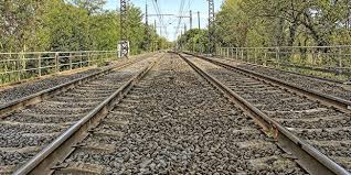 Dans le détail, il y aura 1 train sur 2 sur l'axe est, 1 train sur 2 sur l'axe atlantique, 2 trains. Sncf Une Greve Illimitee D Ici La Fin De L Annee 2019 Kelbillet