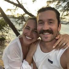 Kirstie Warren and Jesse Easley's Wedding Registry