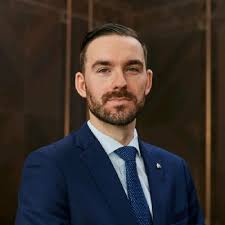 Jonas Paulat auf LinkedIn: Am 17./18. November wird der/die Receptionist of  the Year 2024 by Konen &…