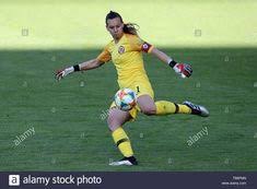 Goalkeeper christiane endler stonewalled the u.s. 25 Christiane Endler Ideas Soccer Womens Soccer Womens Football
