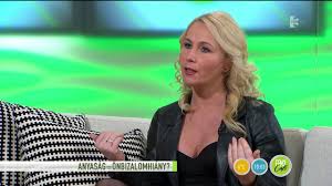 Miló viki olyat pucsíott a penthouse fotósának, mintha szenvedélyből tette volna, és nem pénzért amit a meztelen fotókért fizetnek. Milo Viki Igy Segit Az Onbizalomhianyos Noknek Tv2 Hu Fem3cafe Youtube