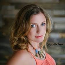 Lora Wood's Instagram, Twitter & Facebook