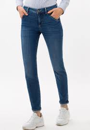Estudiantes de oxford graban un medley de shakira a beneficio el coro a capela de la universidad de oxford realizó un medley con canciones de shakira a beneficio de un hospicio infantil. Brax Style Shakira Jeans Skinny Fit Used Regular Blue Dark Blue Denim Zalando De