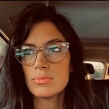 Andrea Deckard (@AndreaDeckard)