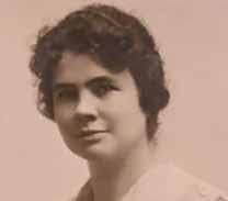 Lori Sandstrom's Instagram, Twitter & Facebook