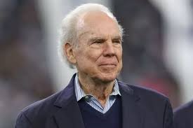 Tom Brady is only worth half of world's richest NFL star with colossal net  worth