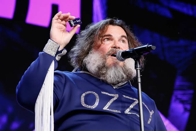 Jack Blacks Coverband spielt mit Geezer Butler