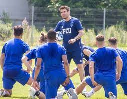 28 noiembrie 2020, ora 13:15 în direct la digi sport 1, telekom sport 1 și look plus. Alarm At Fcu Craiova Adrian Mutu Has Only One Striker Left And Is Waiting For Reinforcements