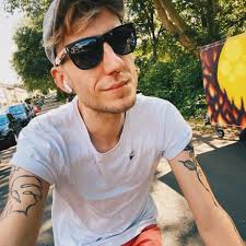 Eintrag von oliloukramer_: „The Analog Sea Review