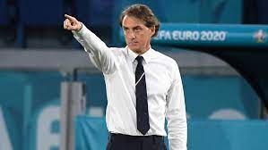 И в возрасте 36 лет окончил карьеру игрока. Roberto Manchini Pochemu On Provalilsya V Zenite No Horosh V Sbornoj Italii Sport Ekspress