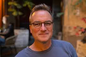 Brave Edinburgh doctor flies to Ukraine to provide life-saving treatment