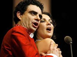 Ani Netrebko ljubitelji opere jedo iz roke