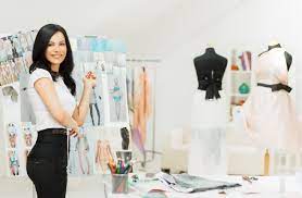Dengan kata lain, kesempatan untuk berkarir dan bekerja di dunia fashion semakin terbuka lebar bagi siapa pun yang mau menggelutinya. Panduan Kuliah Jurusan Fashion Design Tata Busana Di Australia 2019