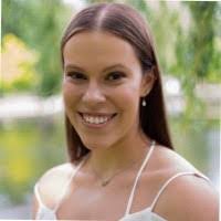 Hannah Markey's Instagram, Twitter & Facebook