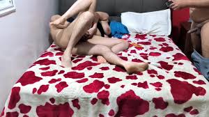 ذيوث سعودي يصور زوجته المسيطرة تتنتاك مع فحل إماراتي بصوت واضح