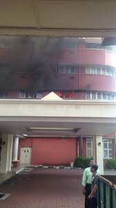 Hospital sultanah aminah, johor bahru merupakan sebuah institusi perubatan yang awal dan moden yang wujud di negeri johor. Terkini Gambar Kebakaran Hospital Sultanah Aminah Johor Lekat Lekit Story